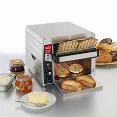 Toaster With Conveyor